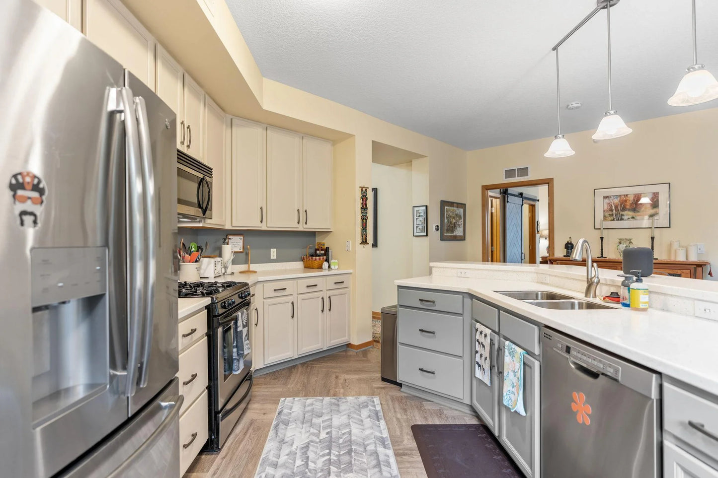 2565 Franklin Avenue, Saint Paul, MN 55114