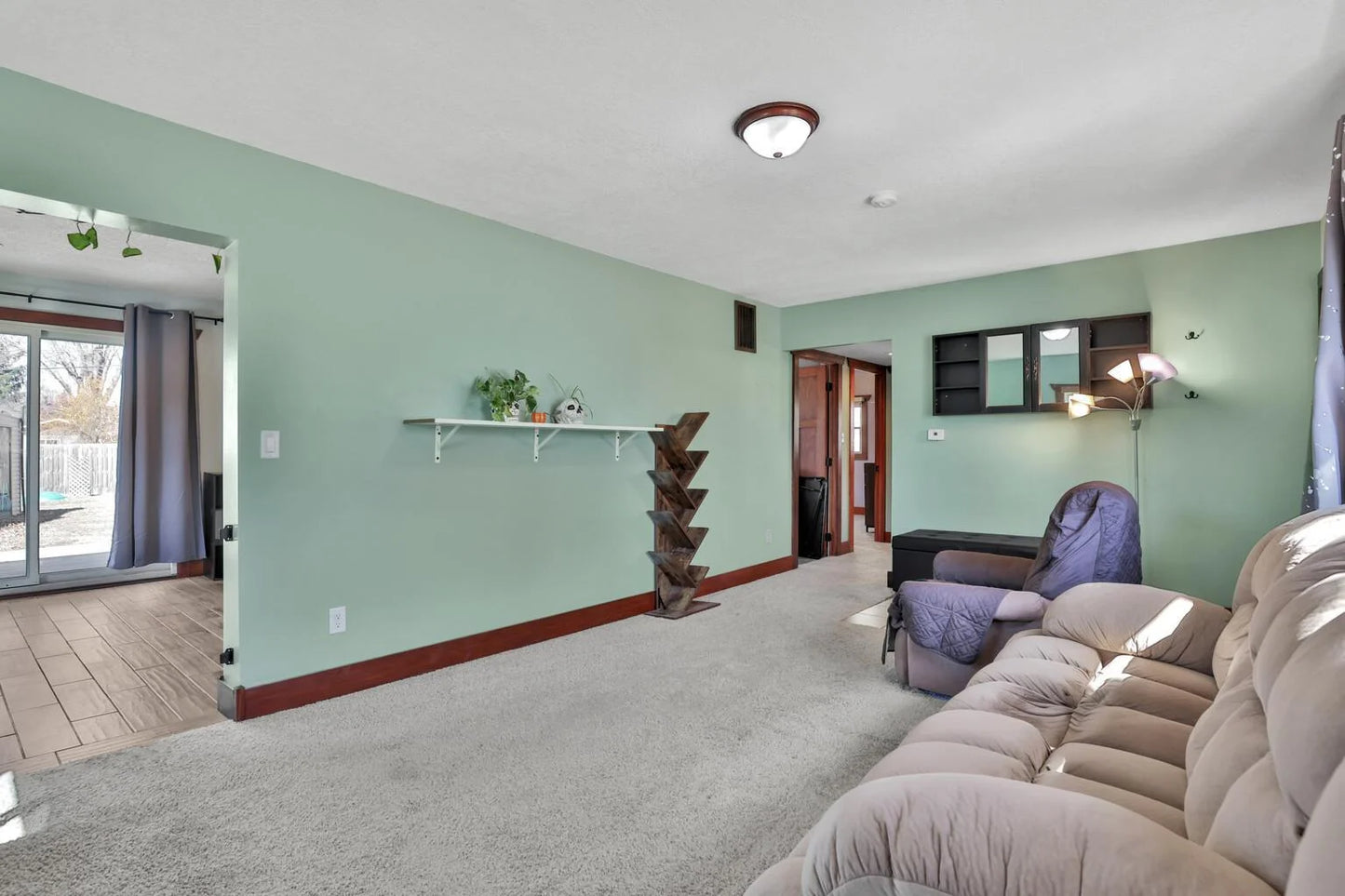 1955 Polaris Place, North Saint Paul, MN 55109