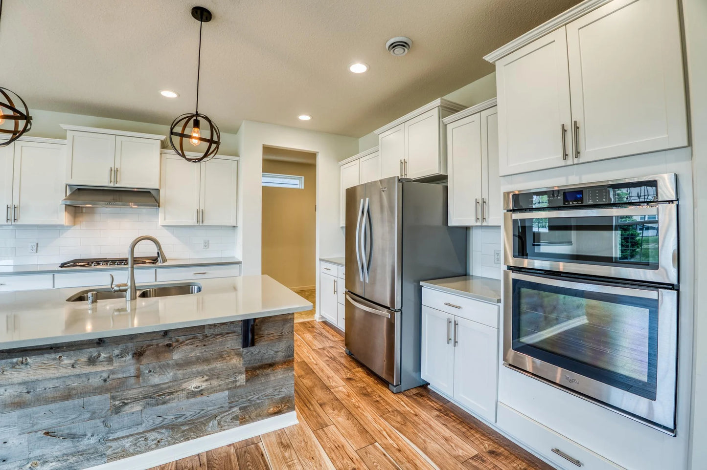 15637 Eddy Creek Way, Apple Valley, MN 55124