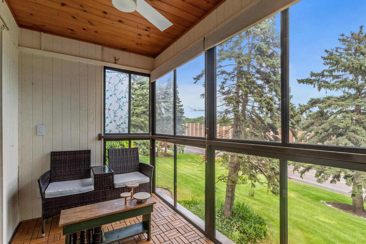 2485 Canabury Drive, Little Canada, MN 55117