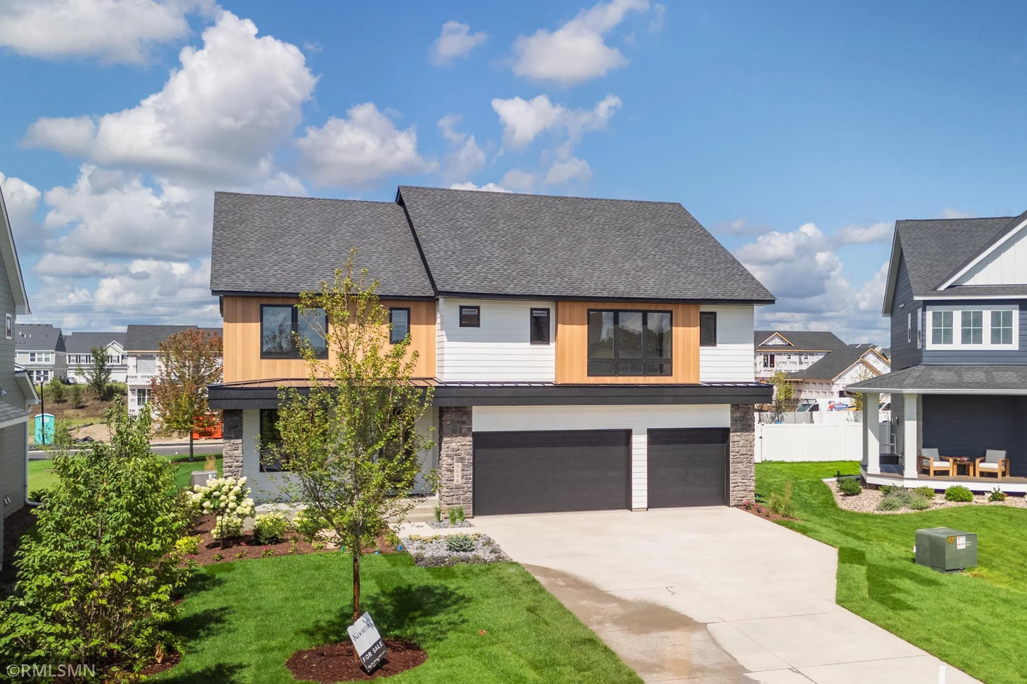 5058 Airlake Draw , Woodbury, MN 55129
