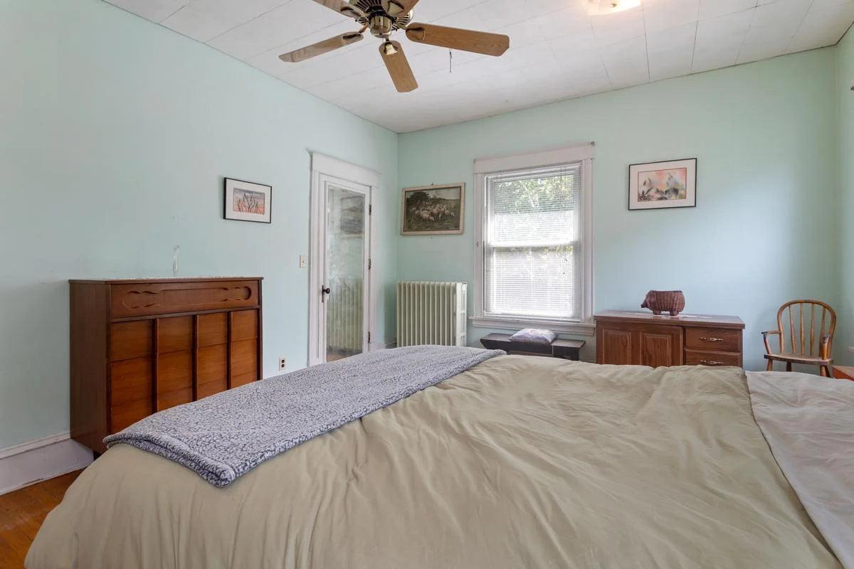 2512 Humboldt Avenue, Minneapolis, MN 55405