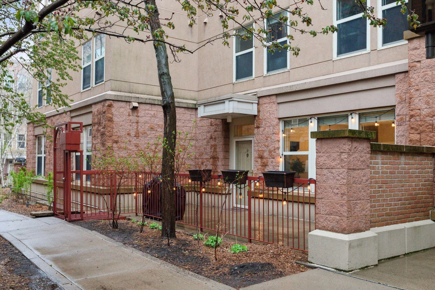 575 1st Street, Minneapolis, MN 55401