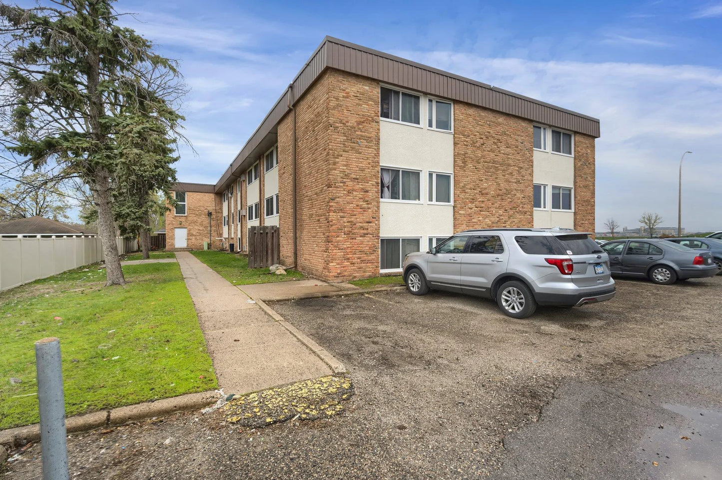7444 Cedar Avenue, Richfield, MN 55423