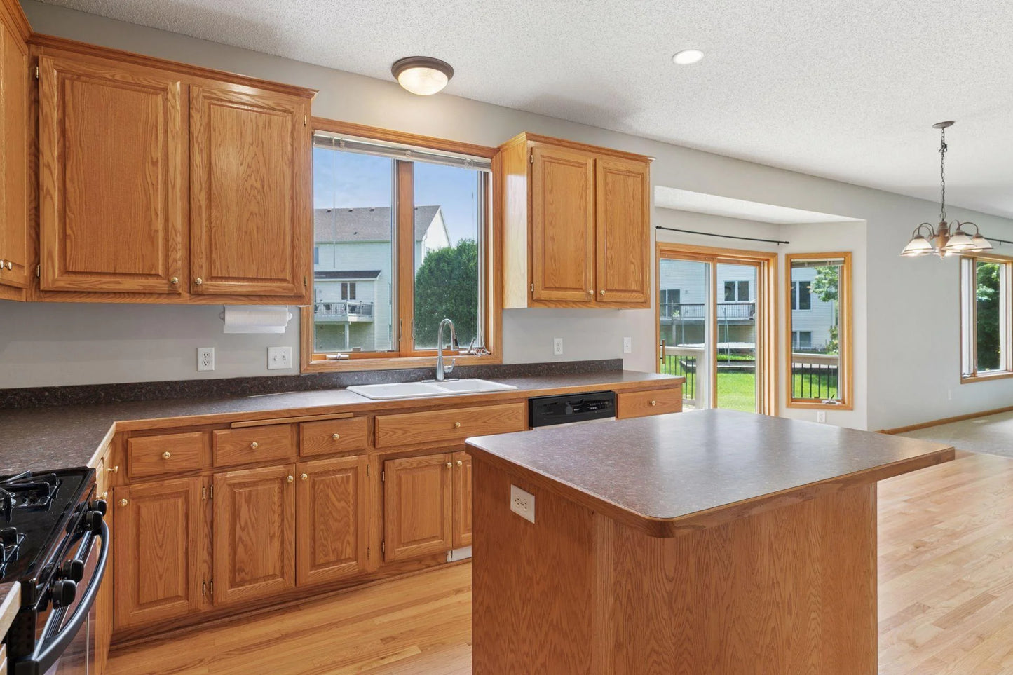 13176 Crolly Court, Rosemount, MN 55068
