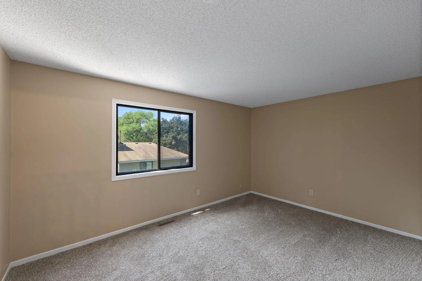 2531 Brookdale Lane, Brooklyn Park, MN 55444