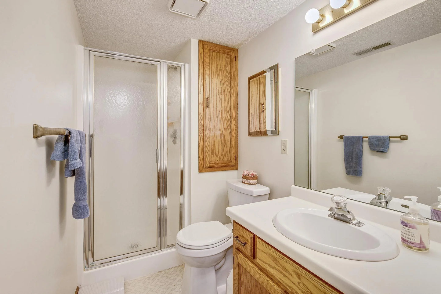 2556 Sumac Circle, White Bear Lake, MN 55110