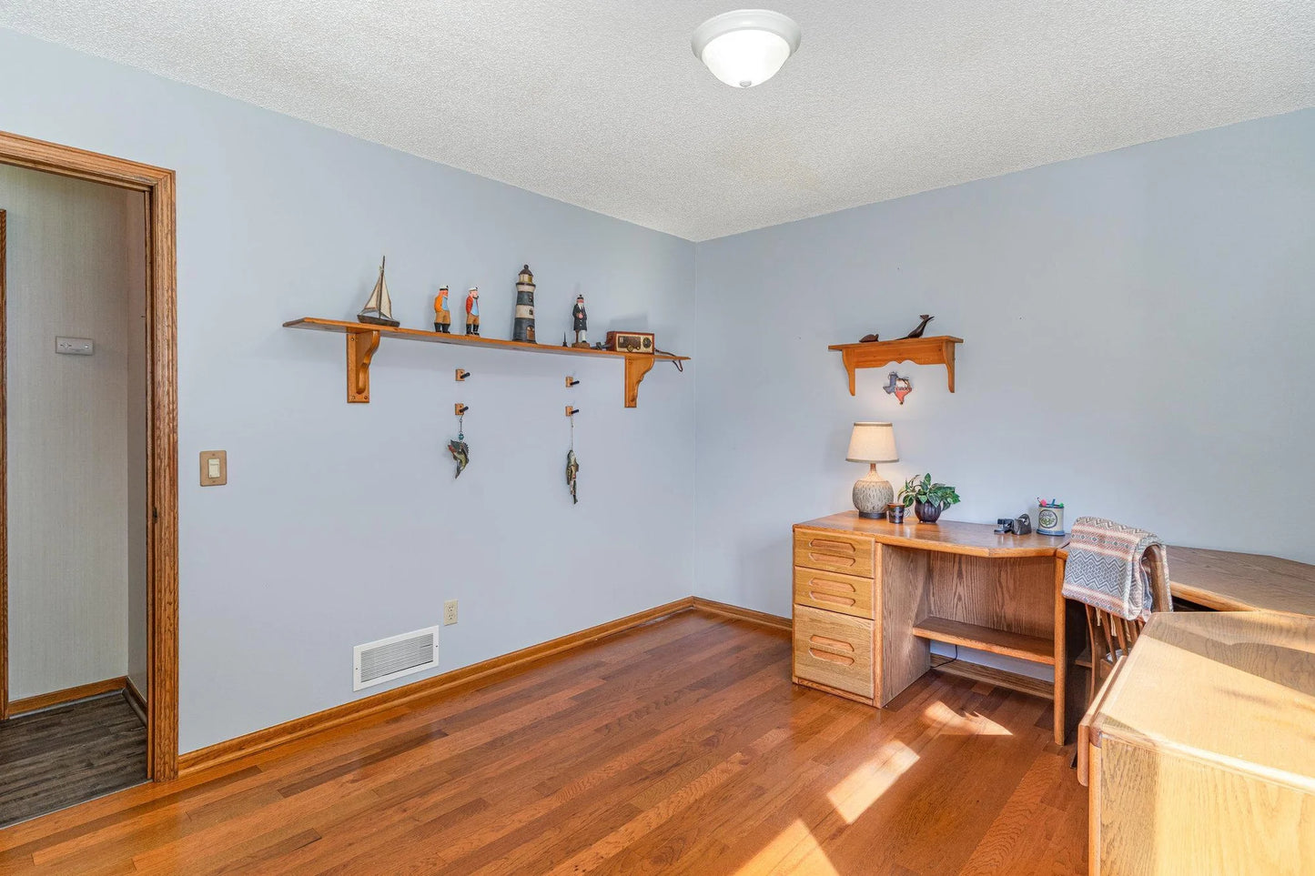 4231 Yorktown Drive, Eagan, MN 55123