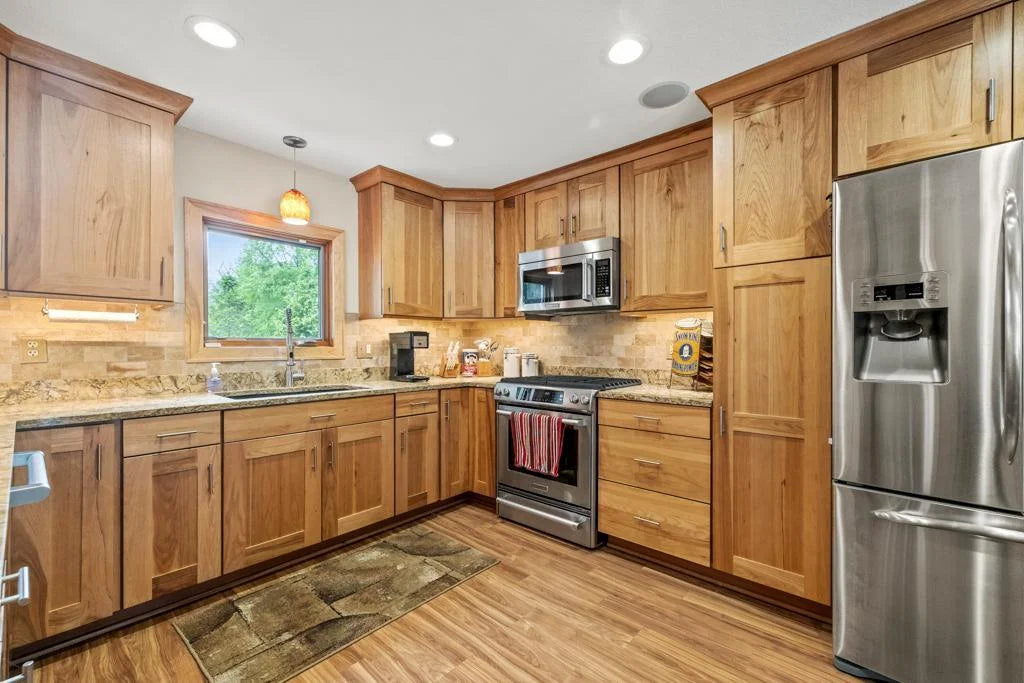 2511 Carver Avenue, Maplewood, MN 55119