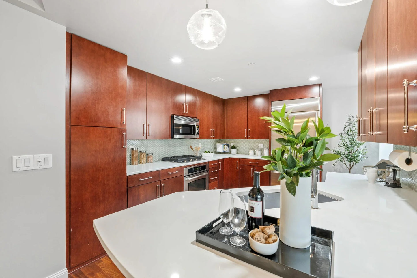 100 3rd Avenue, Minneapolis, MN 55401