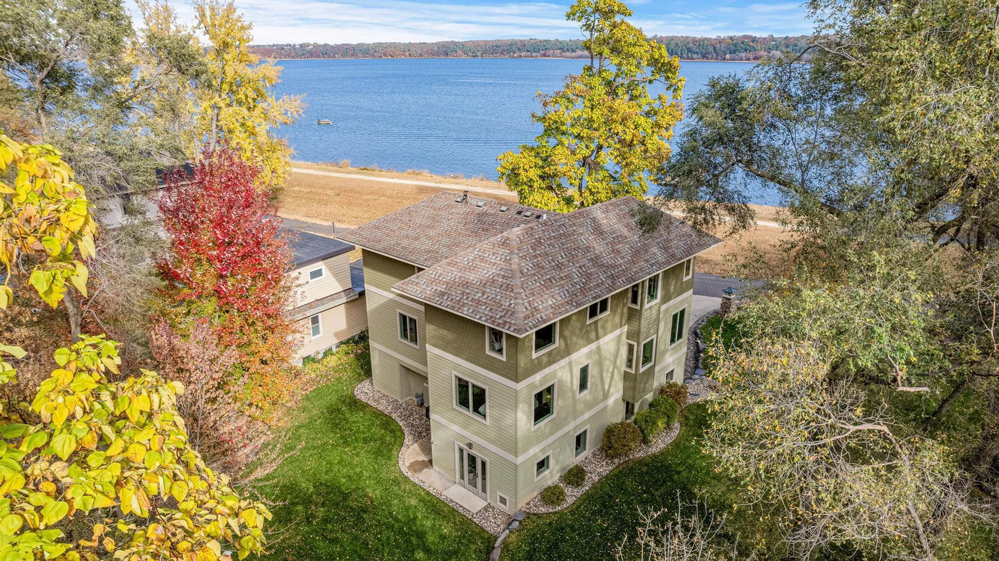 1880 Riviera Avenue, Lake Saint Croix Beach, MN 55043