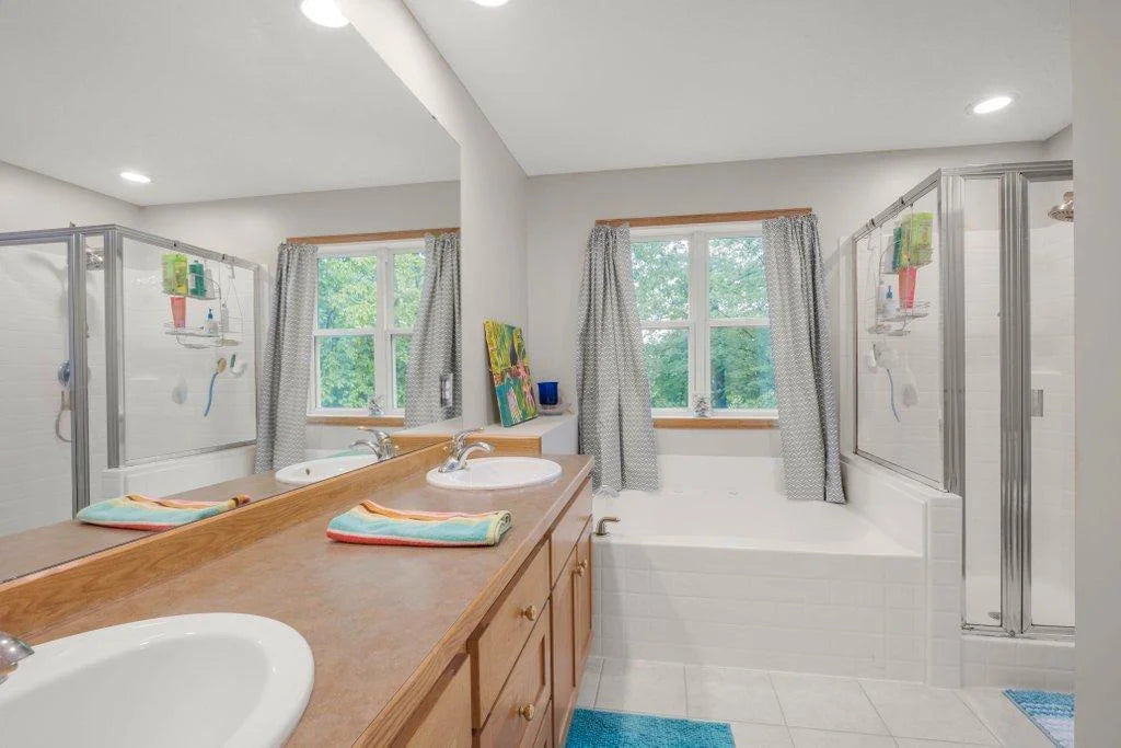 10426 Hidden Oaks Lane, Champlin, MN 55316