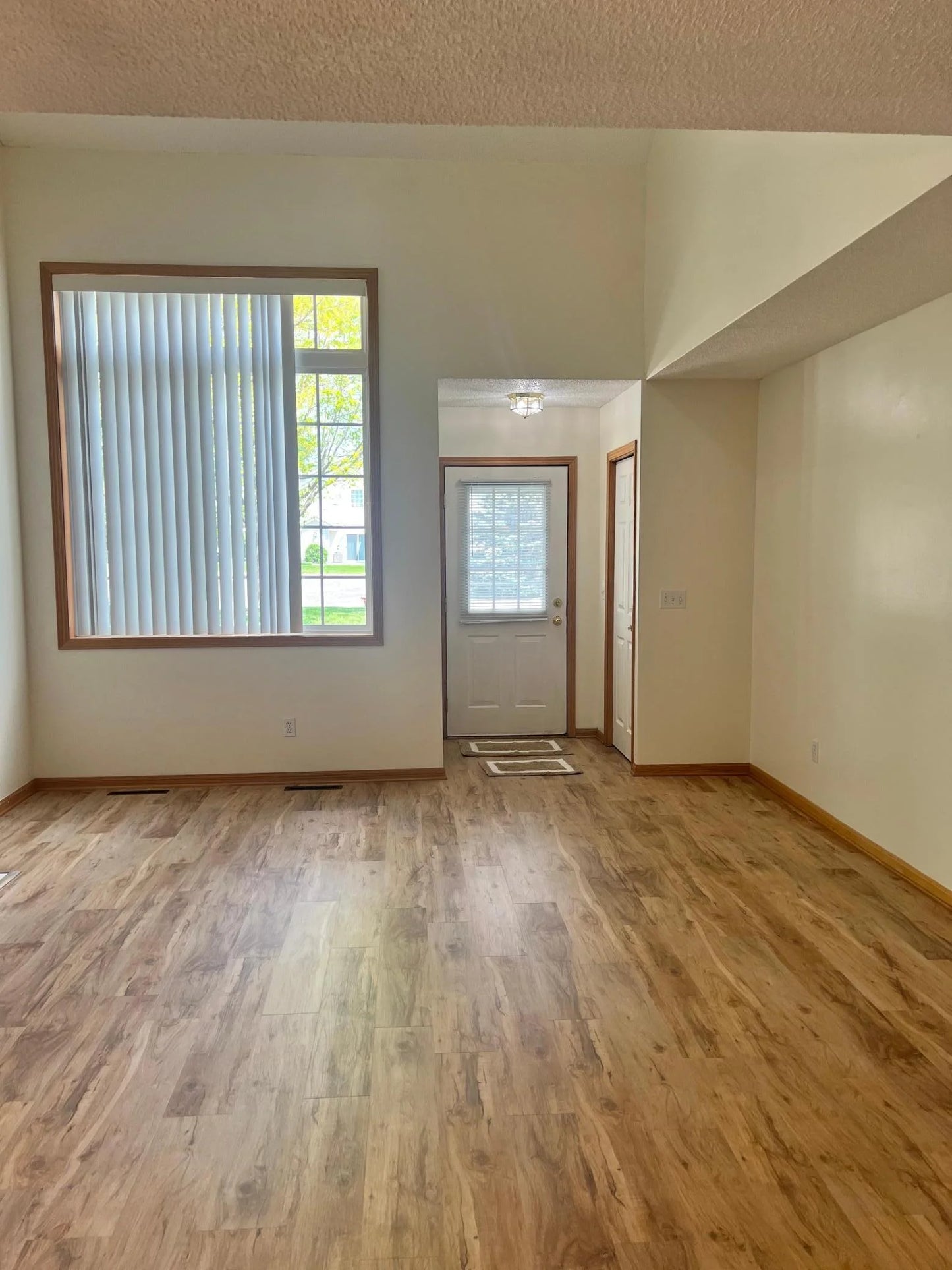 20514 Erin Court, Farmington, MN 55024