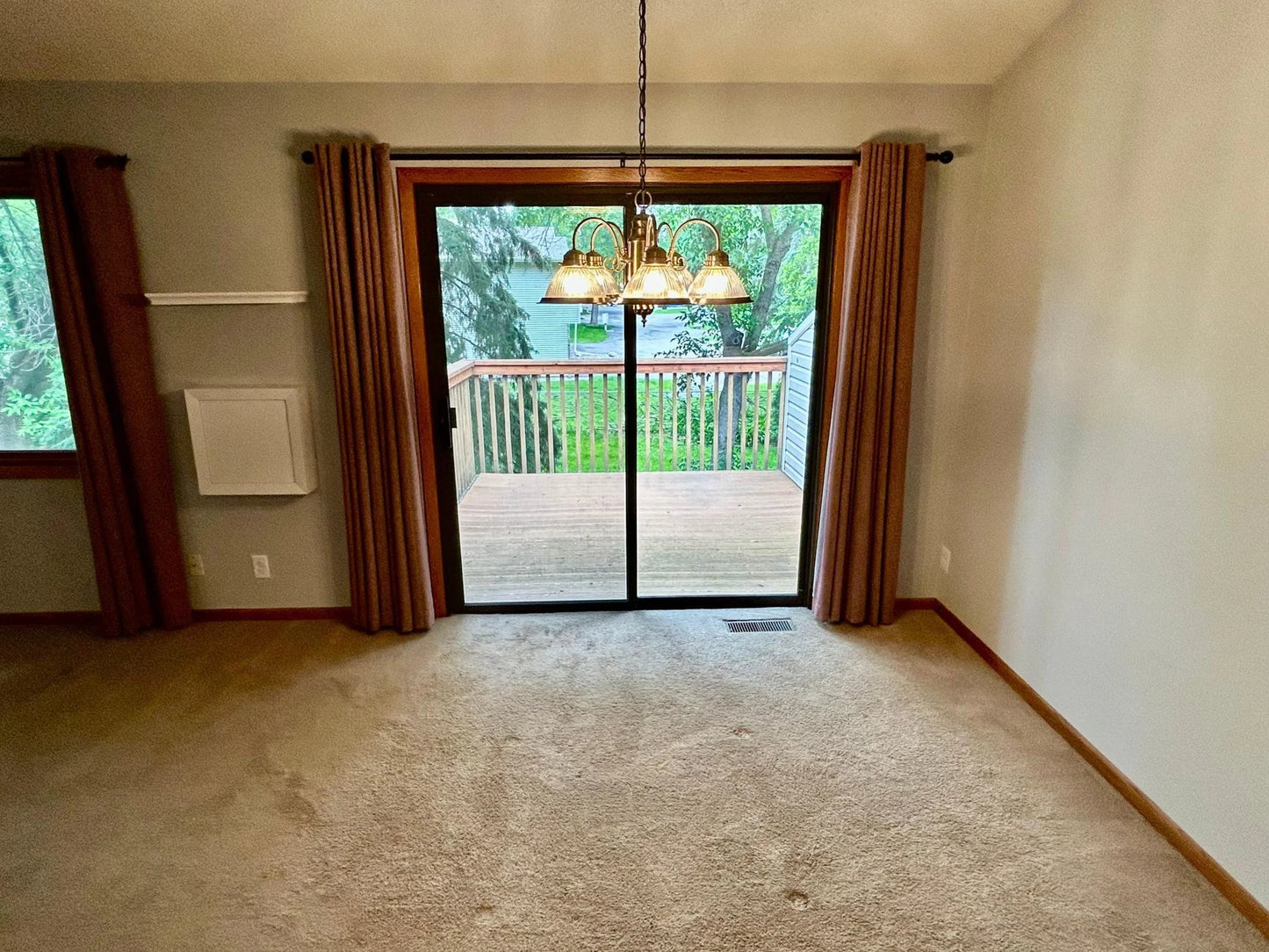 4378 Buckingham Court, Vadnais Heights, MN 55127