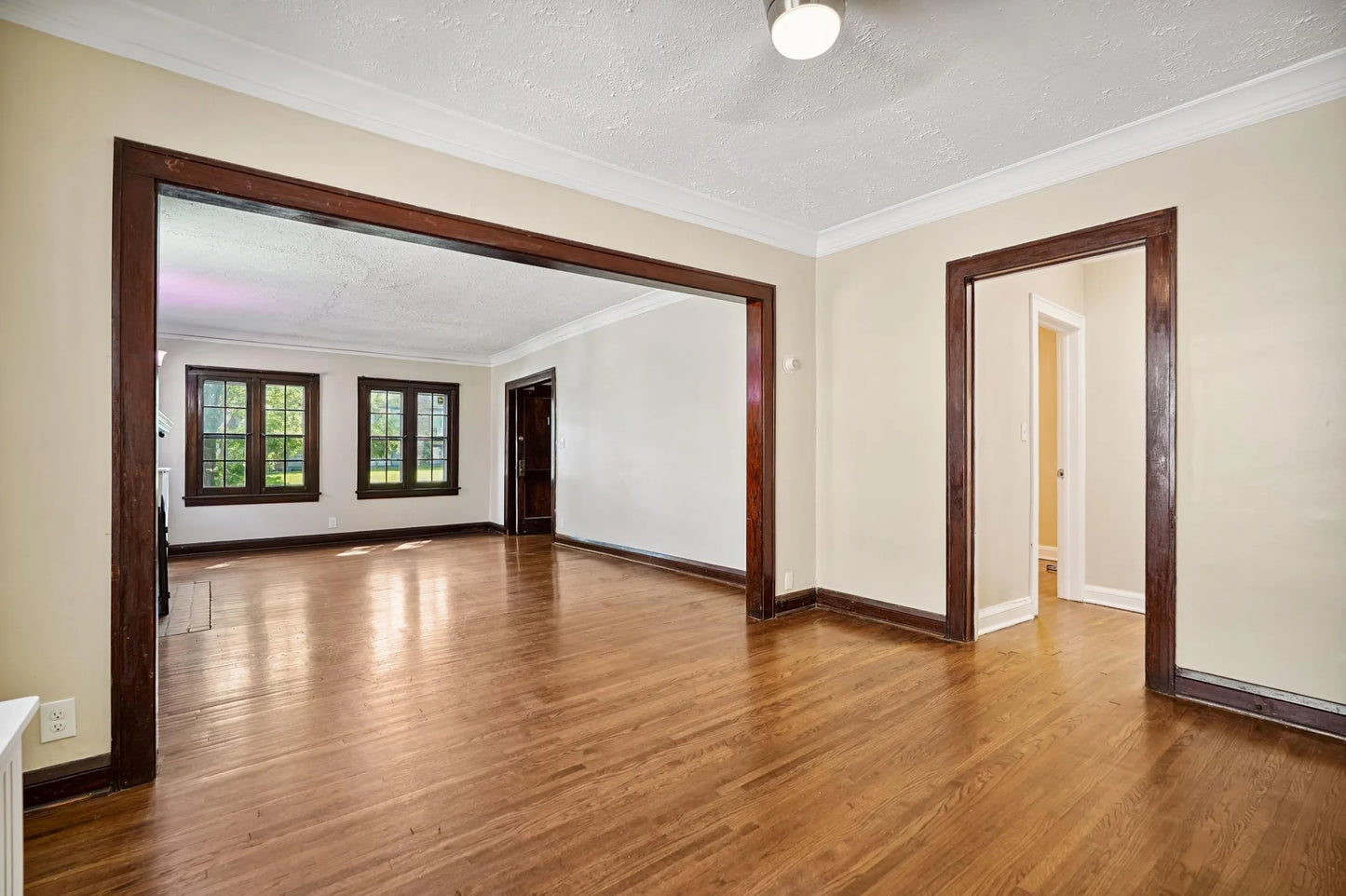 2512 Dupont Avenue, Minneapolis, MN 55405