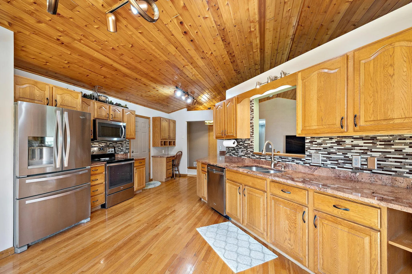 20604 Jasmine Path, Lakeville, MN 55044