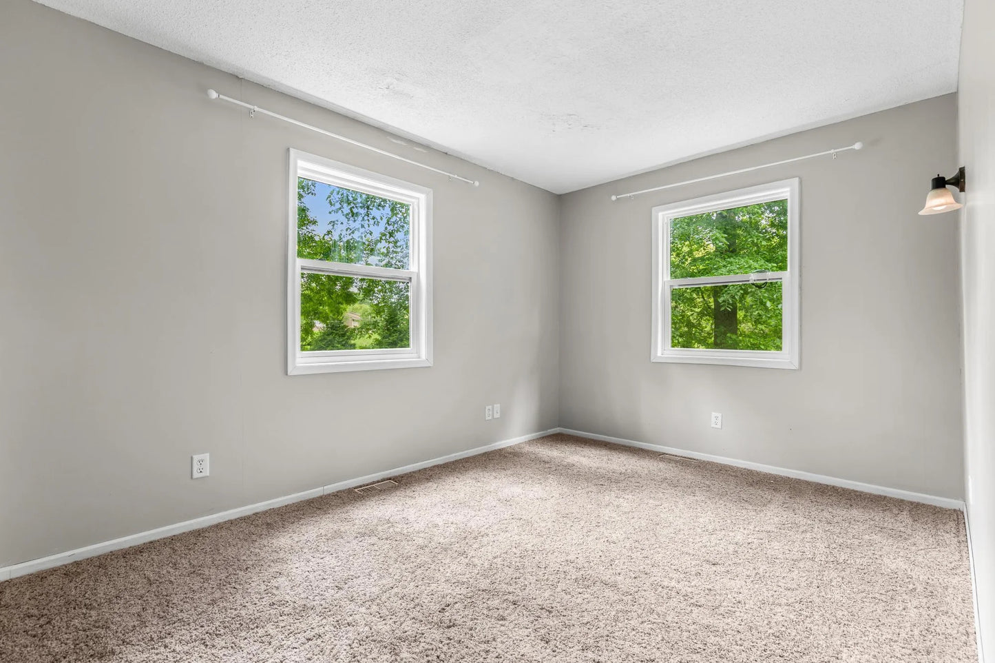 6140 Chaska Road, Shorewood, MN 55331