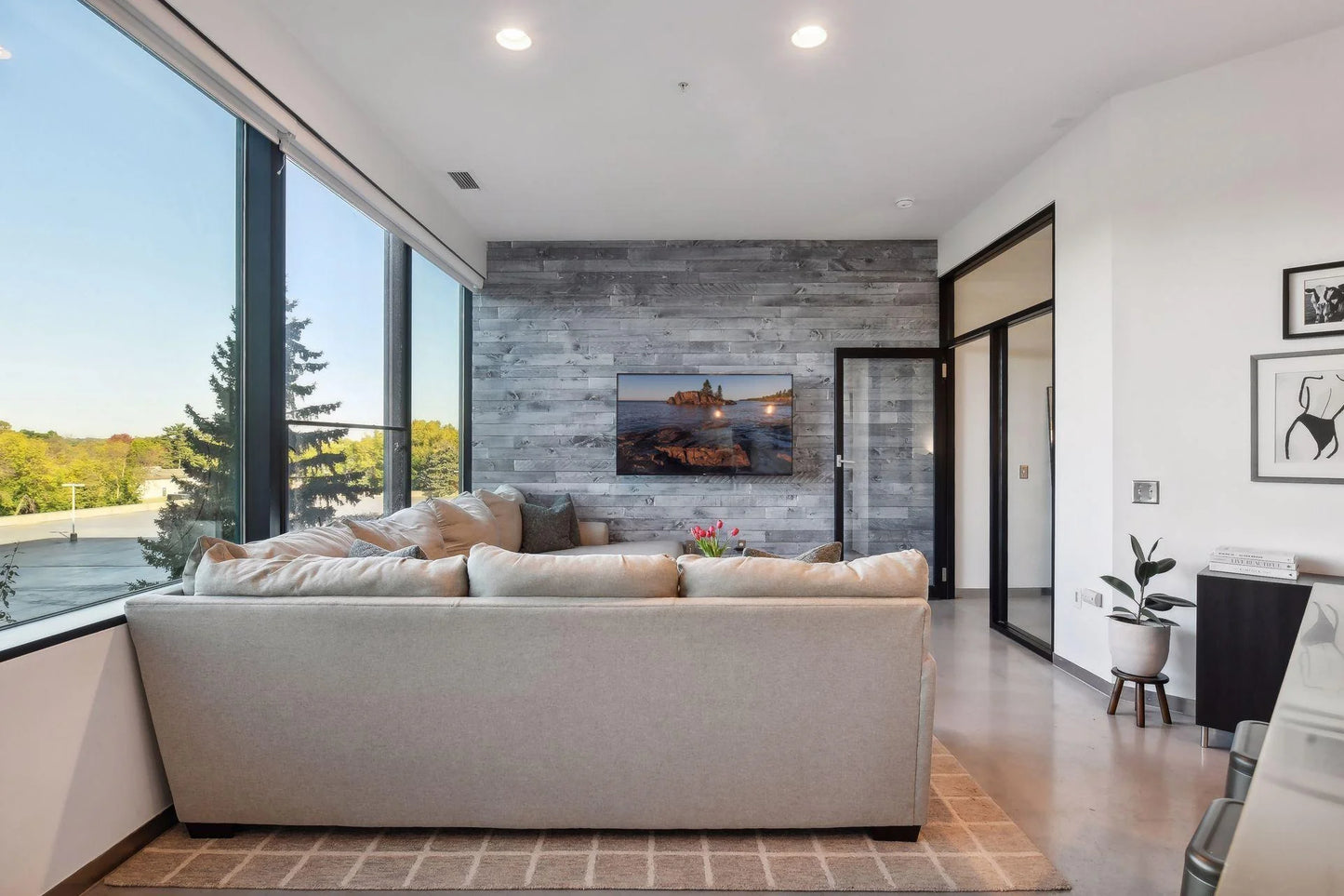 5601 Smetana Drive, Minnetonka, MN 55343