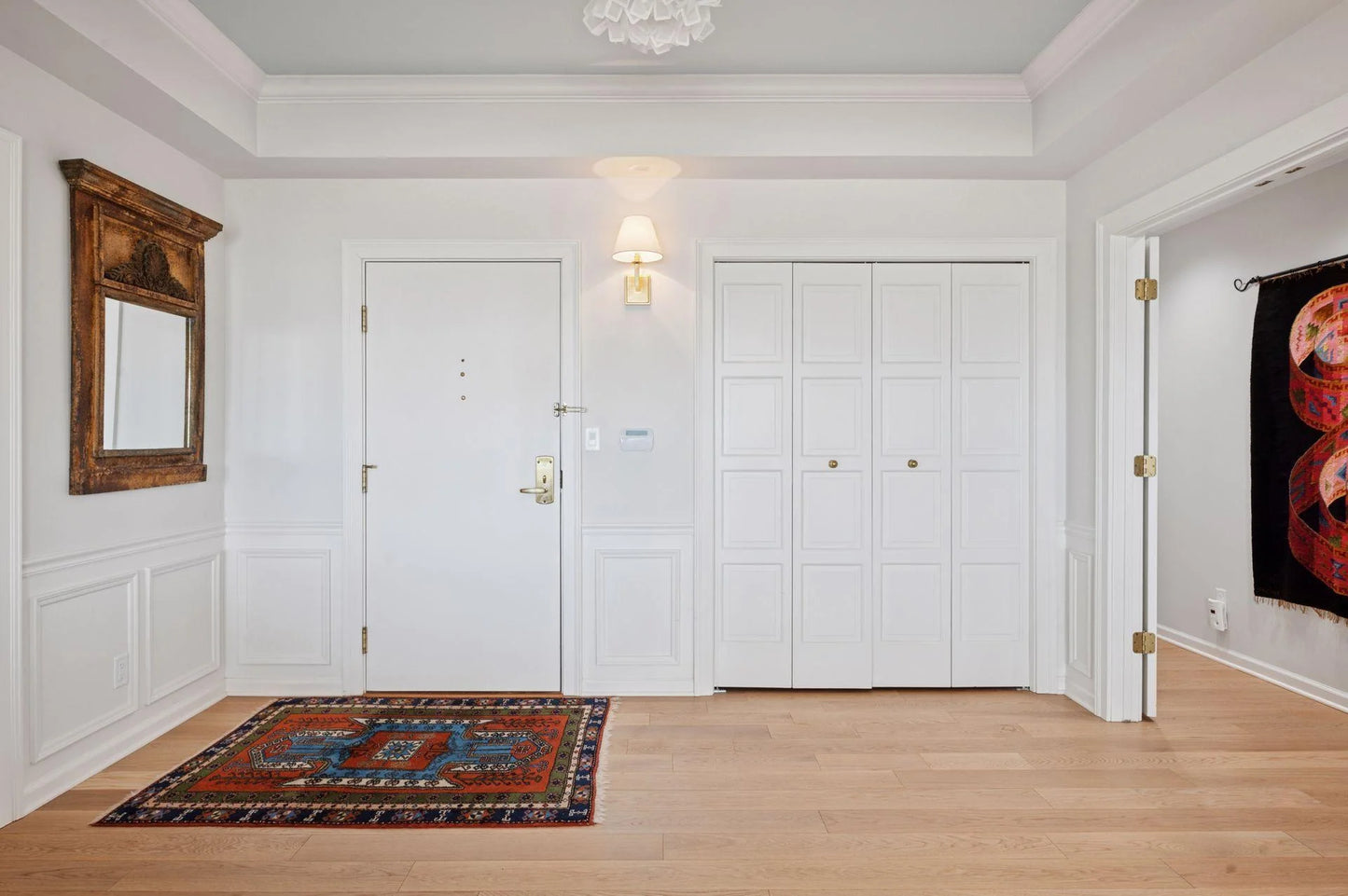 1201 Yale Place, Minneapolis, MN 55403