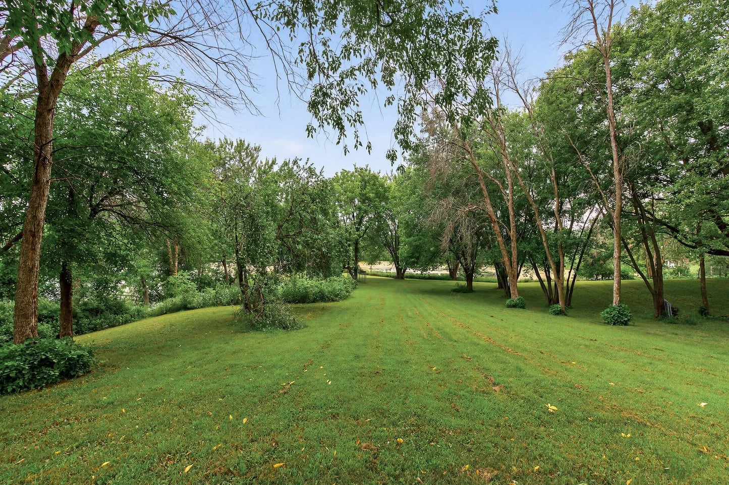 6090 Babcock Trail, Inver Grove Heights, MN 55077
