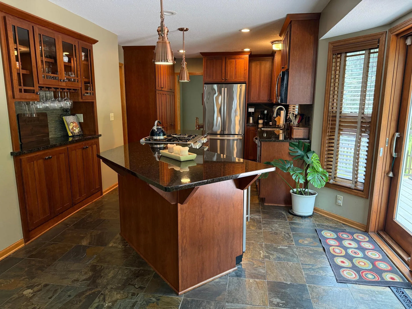 593 Coventry Parkway, Eagan, MN 55123