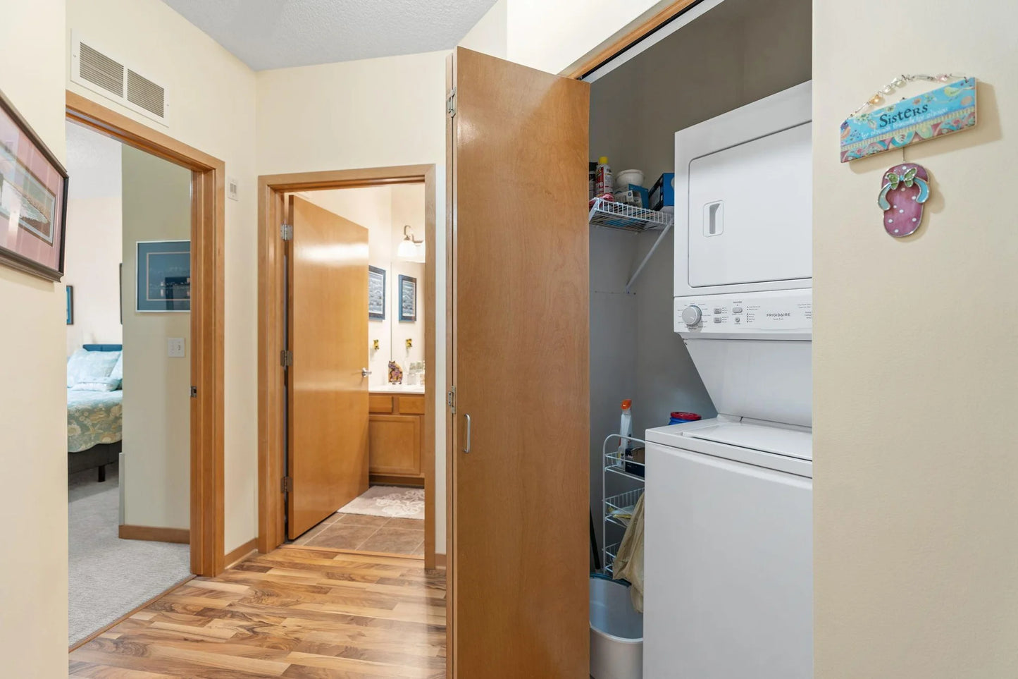 2565 Franklin Avenue, Saint Paul, MN 55114
