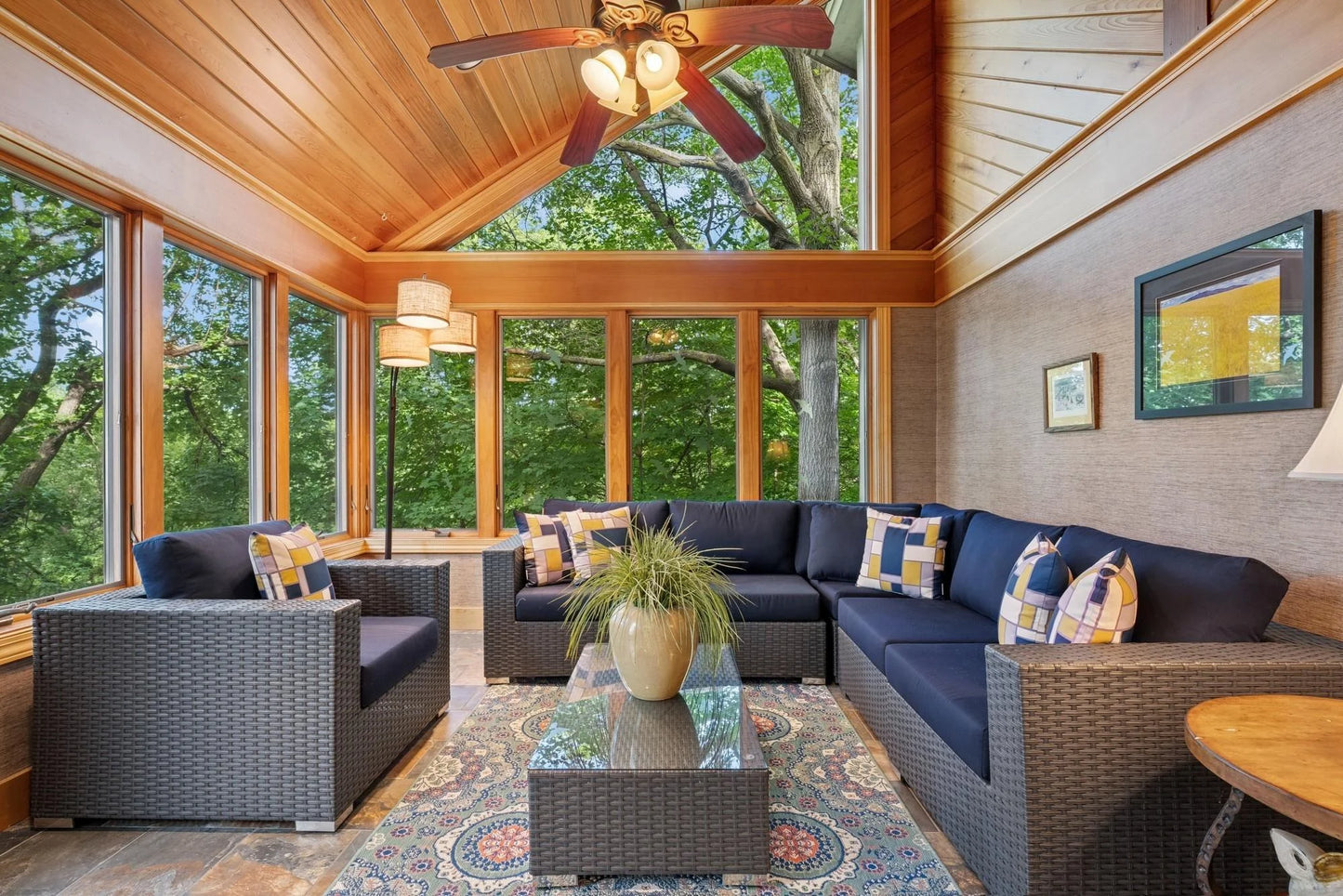 10420 Bluff Circle, Chaska, MN 55318