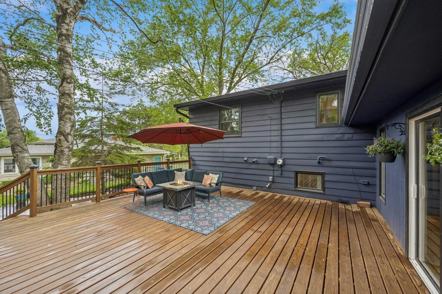 2500 Ensign Avenue, Golden Valley, MN 55427
