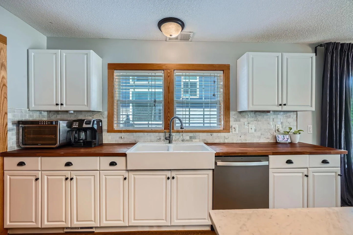 8 Queen Avenue, Minneapolis, MN 55405