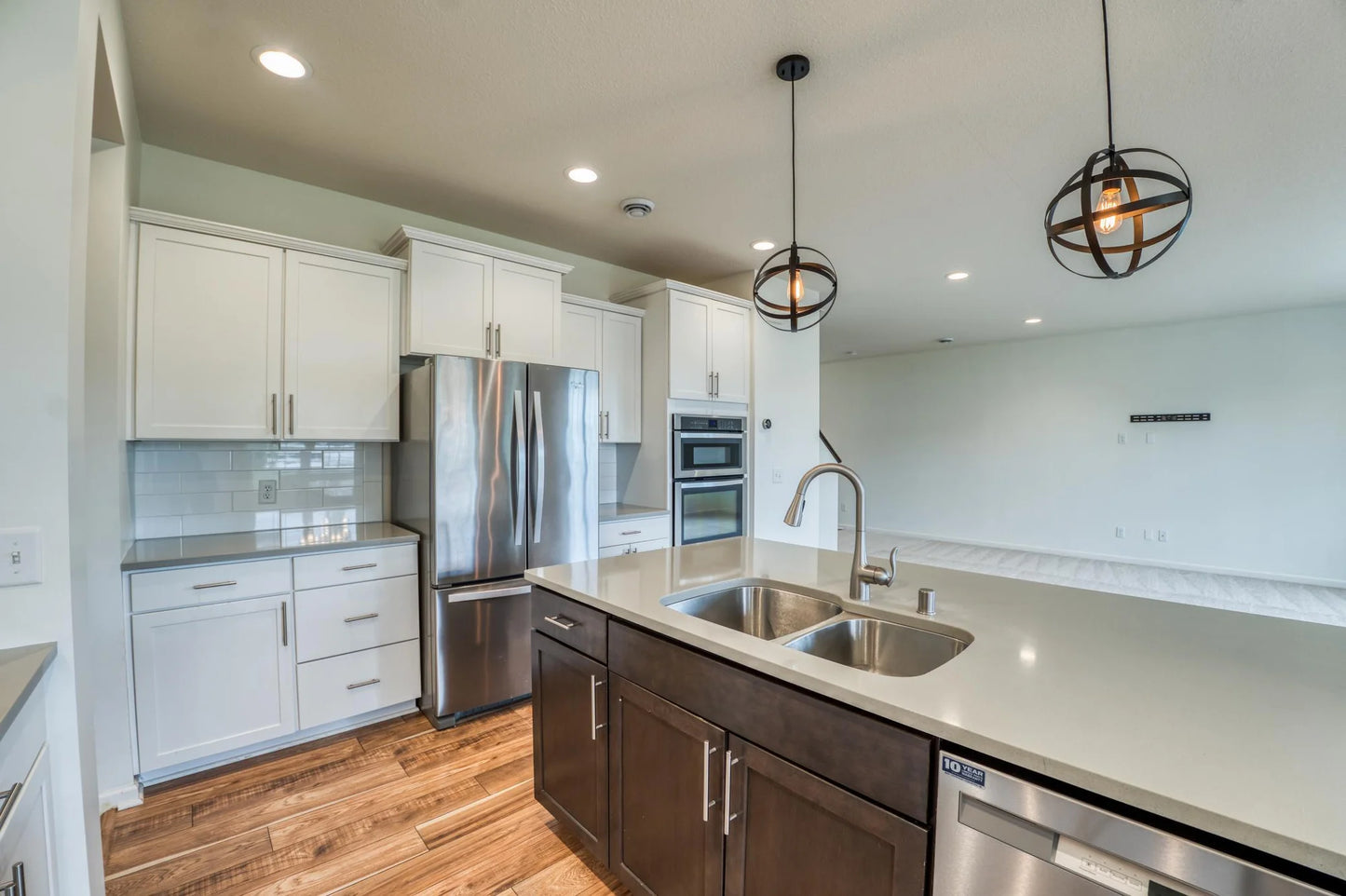 15637 Eddy Creek Way, Apple Valley, MN 55124