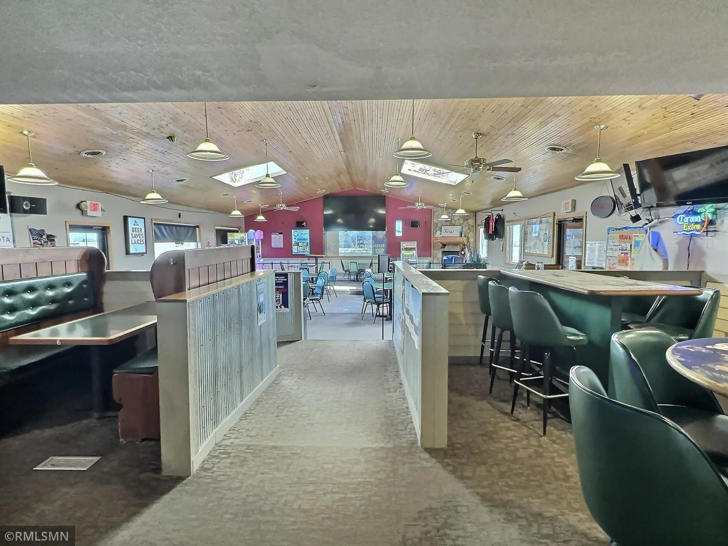 10480 State Highway 24 , Annandale, MN 55302