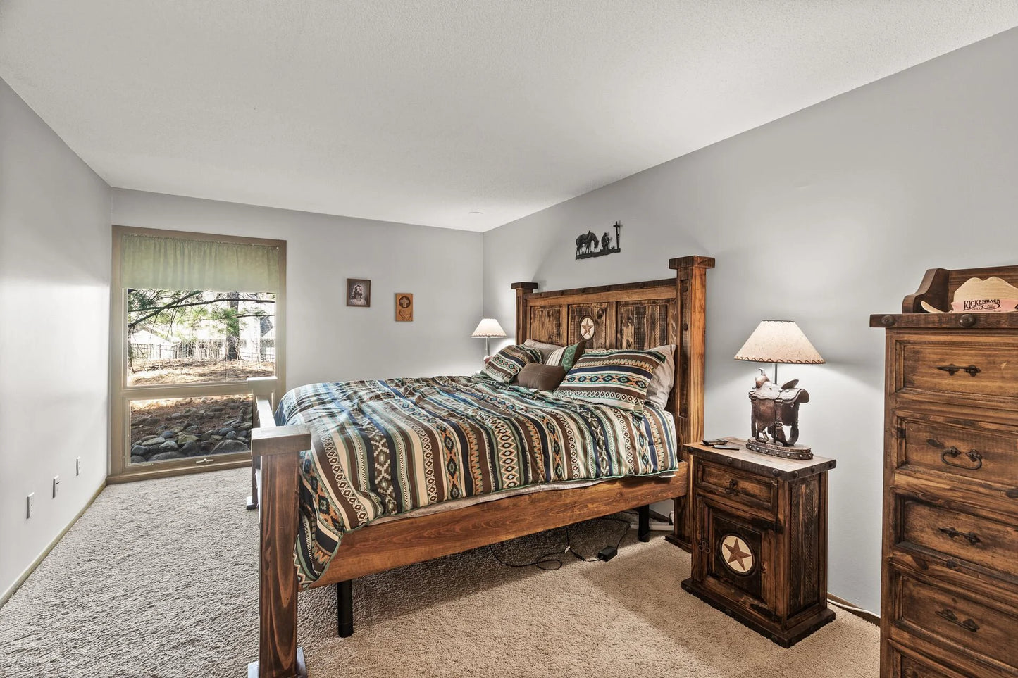 6085 Lincoln Drive, Edina, MN 55436
