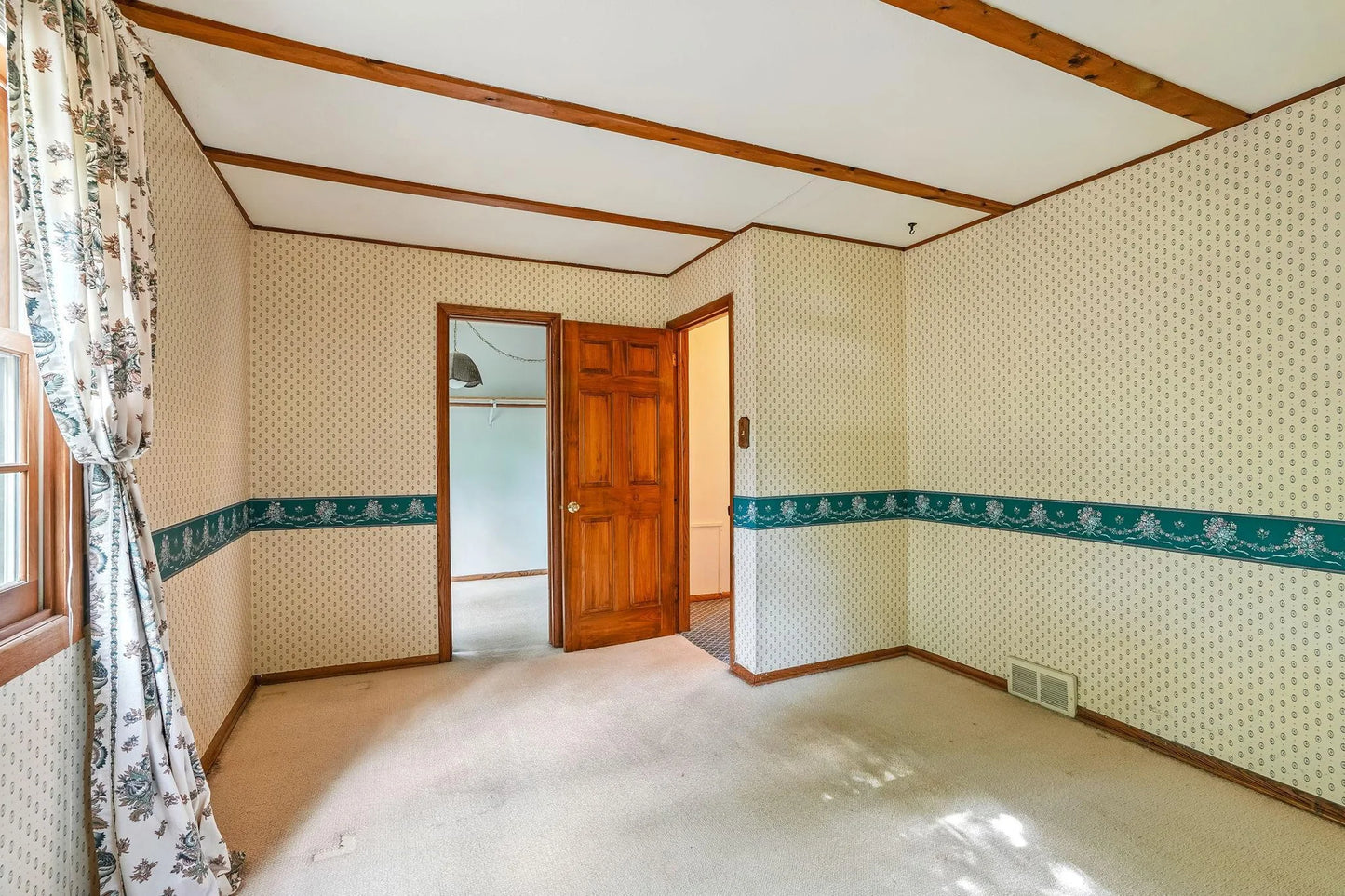 301 Kenmar Circle, Minnetonka, MN 55305