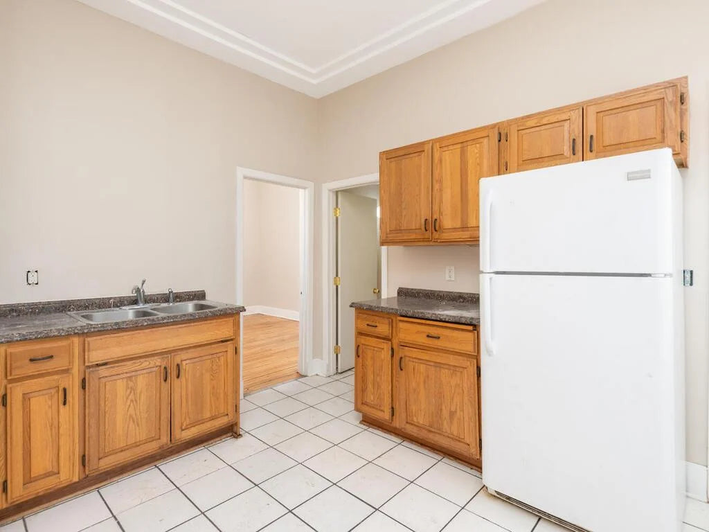 2100 Dupont Avenue, Minneapolis, MN 55411