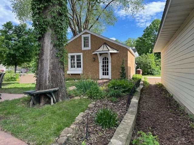 100 Wood Street, Jordan, MN 55352