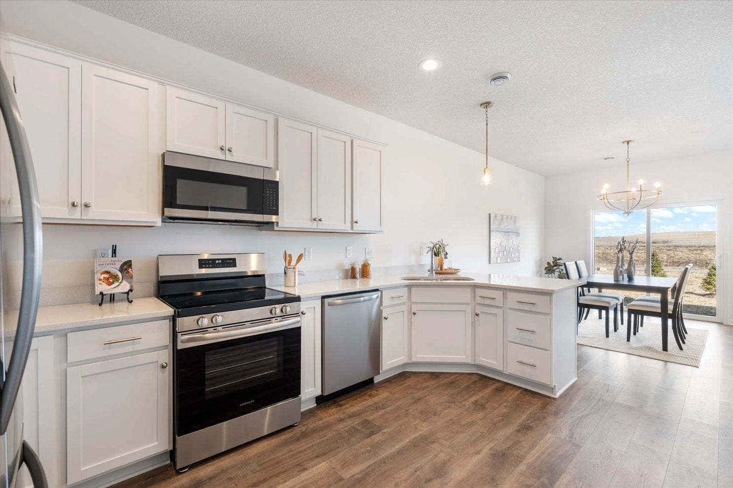 6721 Jorgensen Avenue, Cottage Grove, MN 55016
