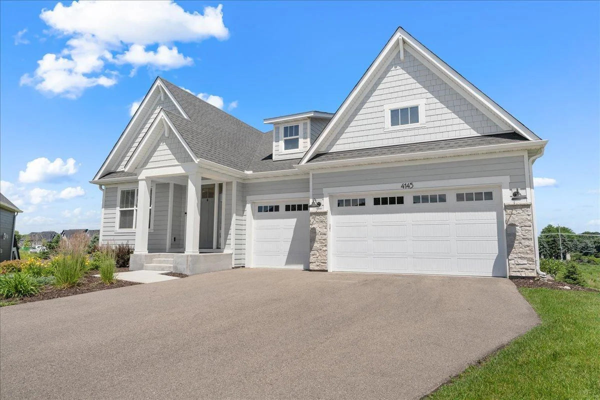 4145 Gable Court, Woodbury, MN 55129