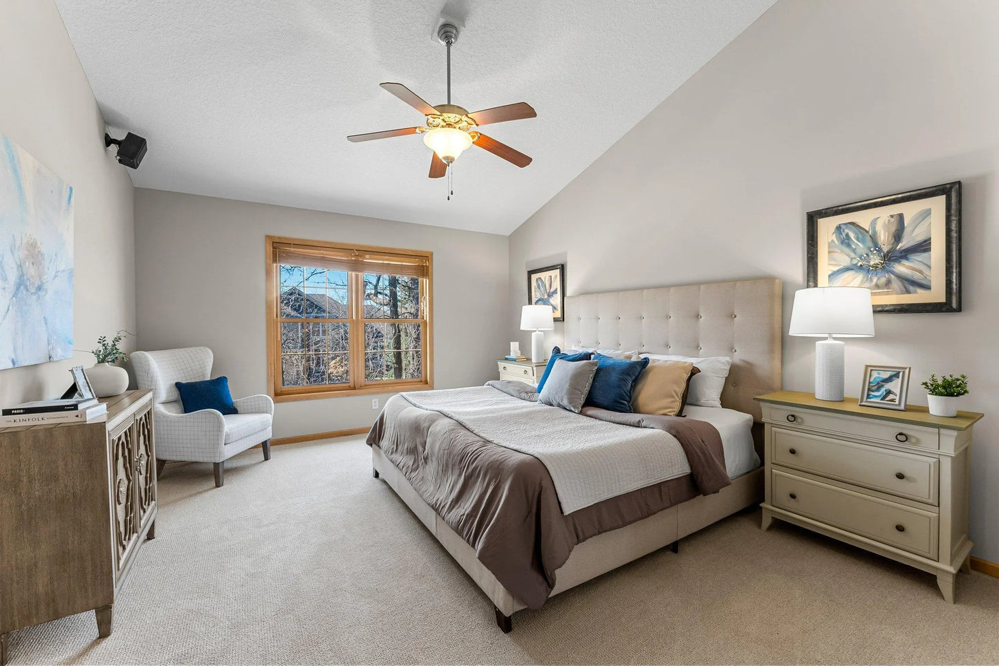 2408 Hunter Drive, Chanhassen, MN 55317