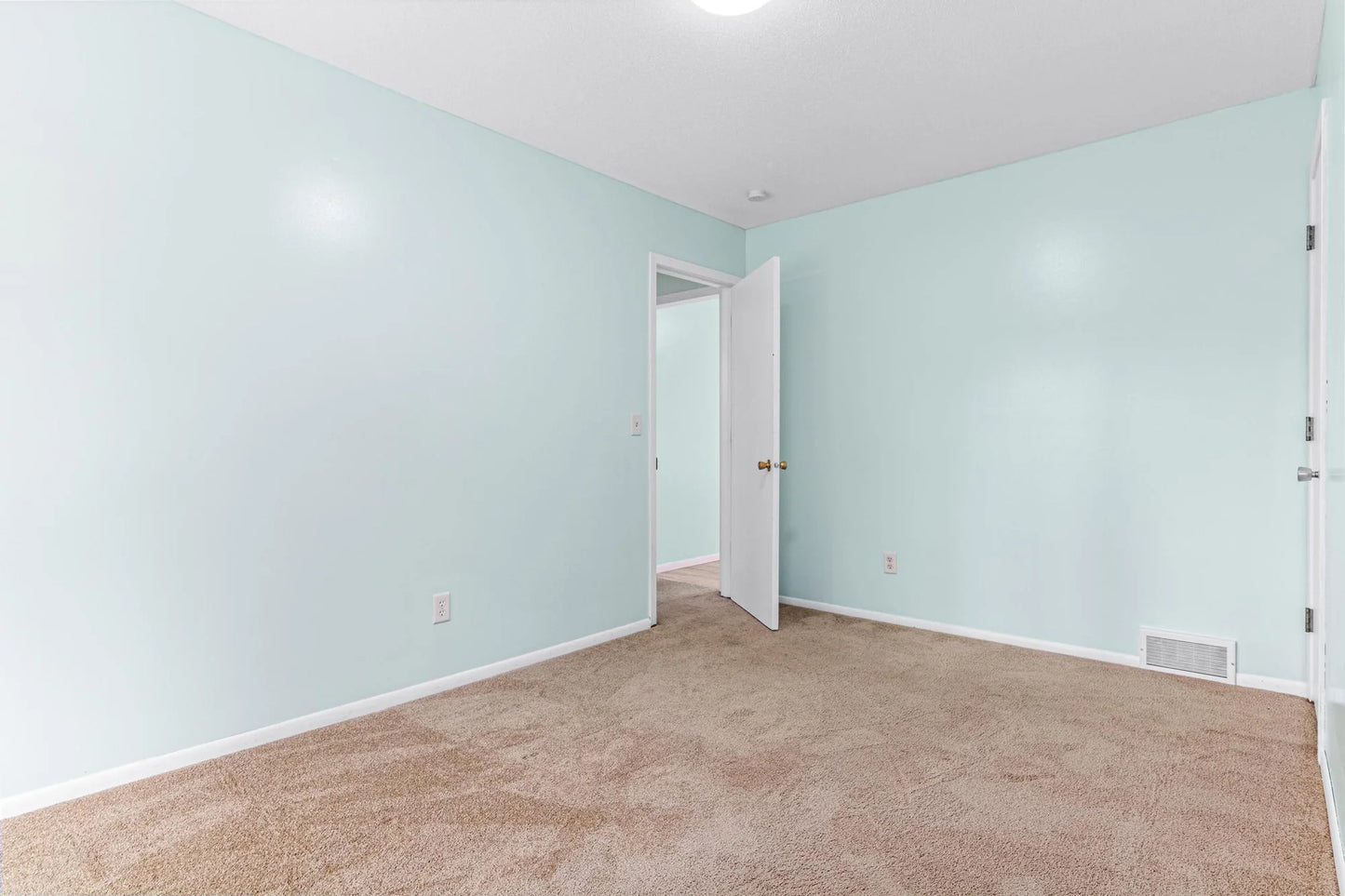 6225 Century Boulevard, Brooklyn Park, MN 55429