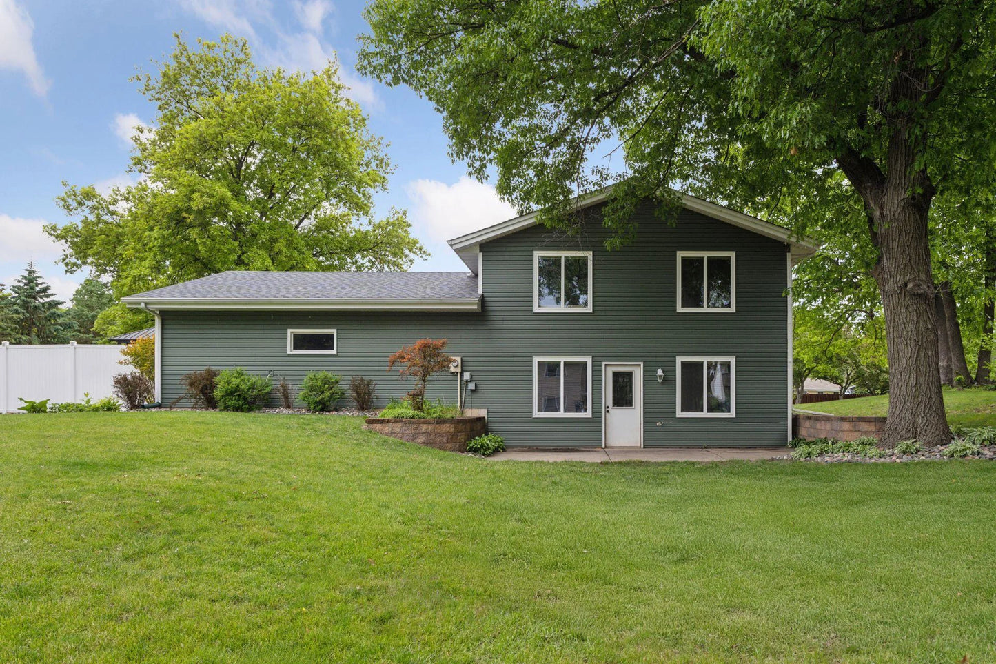 15243 Bluedorn Circle, Prior Lake, MN 55372