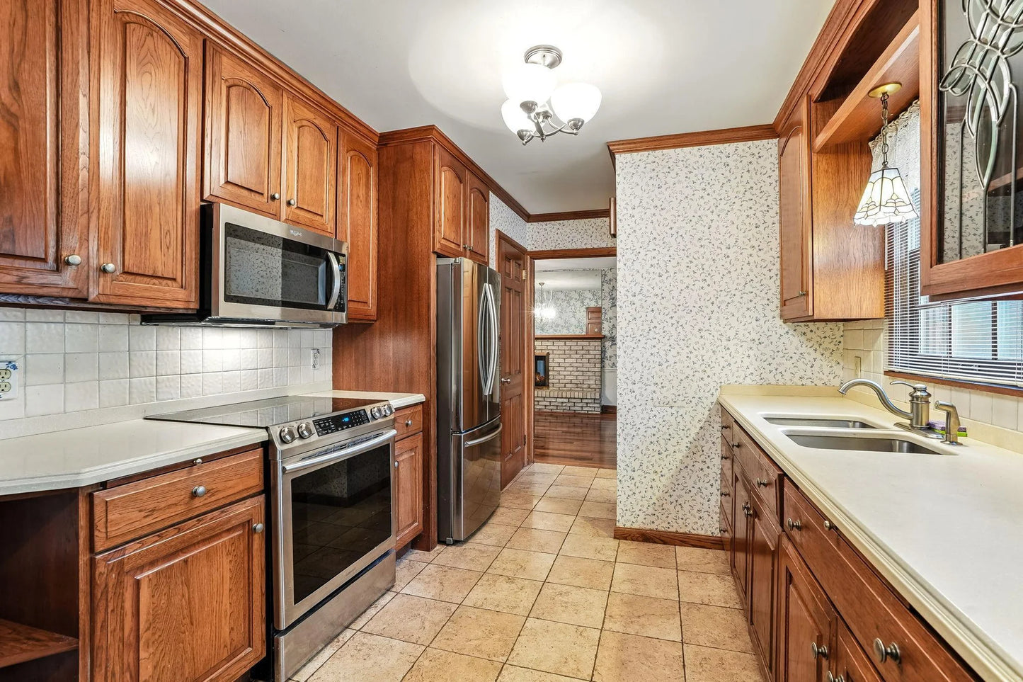 301 Kenmar Circle, Minnetonka, MN 55305