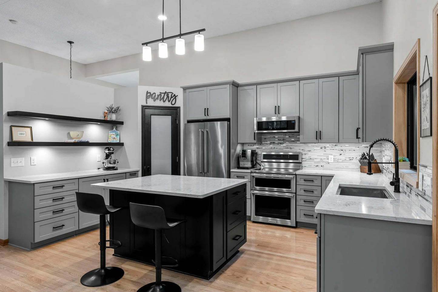 5940 Mc Kinley Place, Excelsior, MN 55331