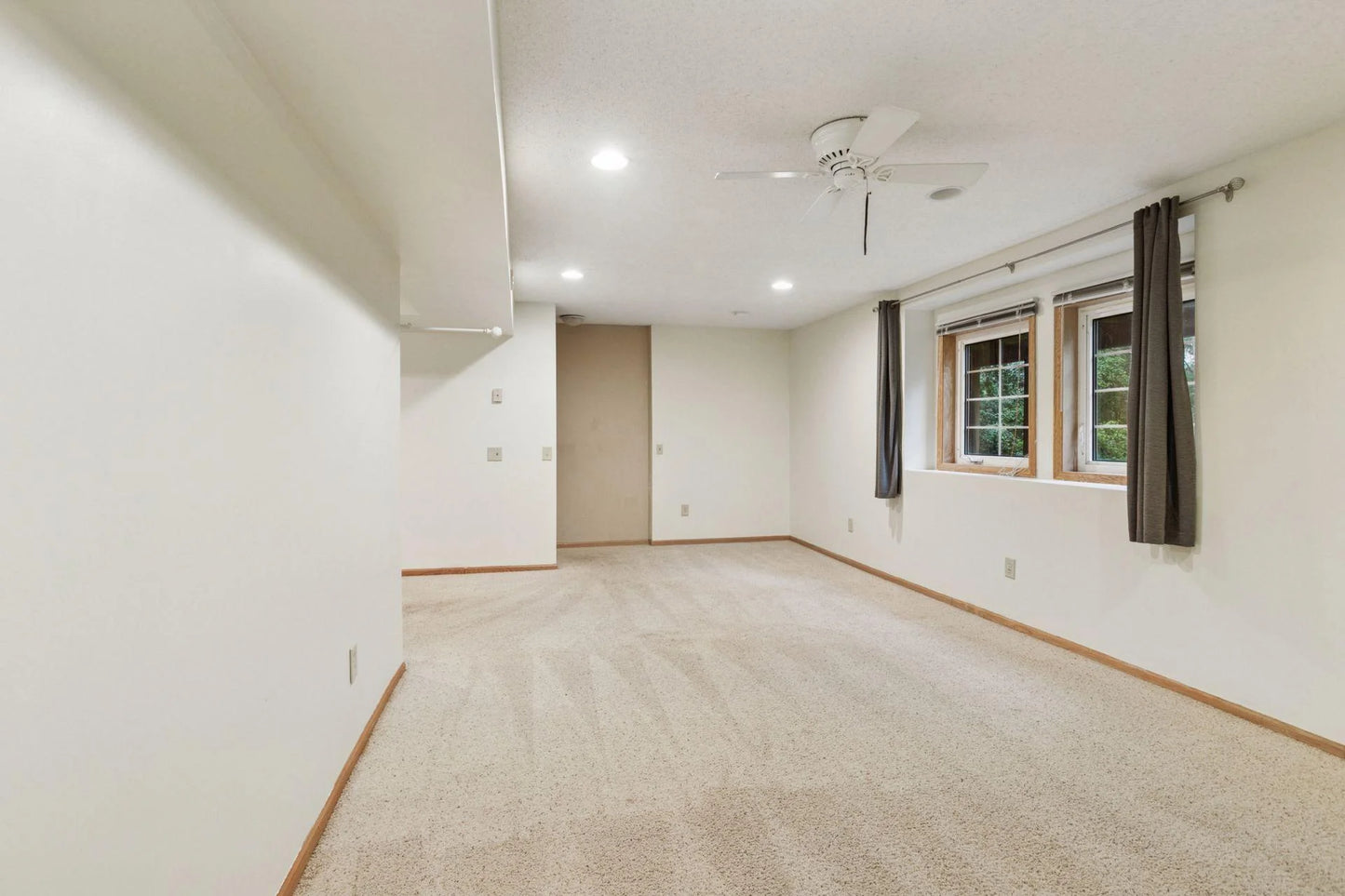 100 Primrose Court, Vadnais Heights, MN 55127