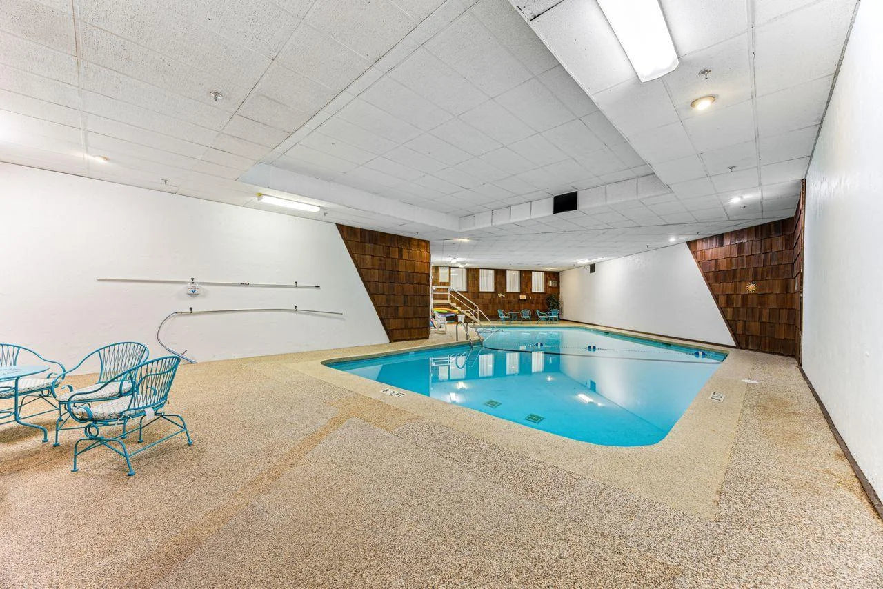 4380 Brookside Court, Edina, MN 55436