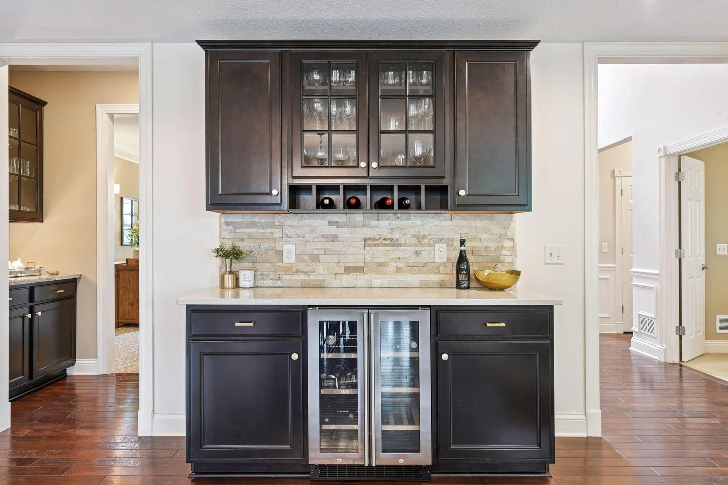 10009 Frederick Place, Eden Prairie, MN 55347