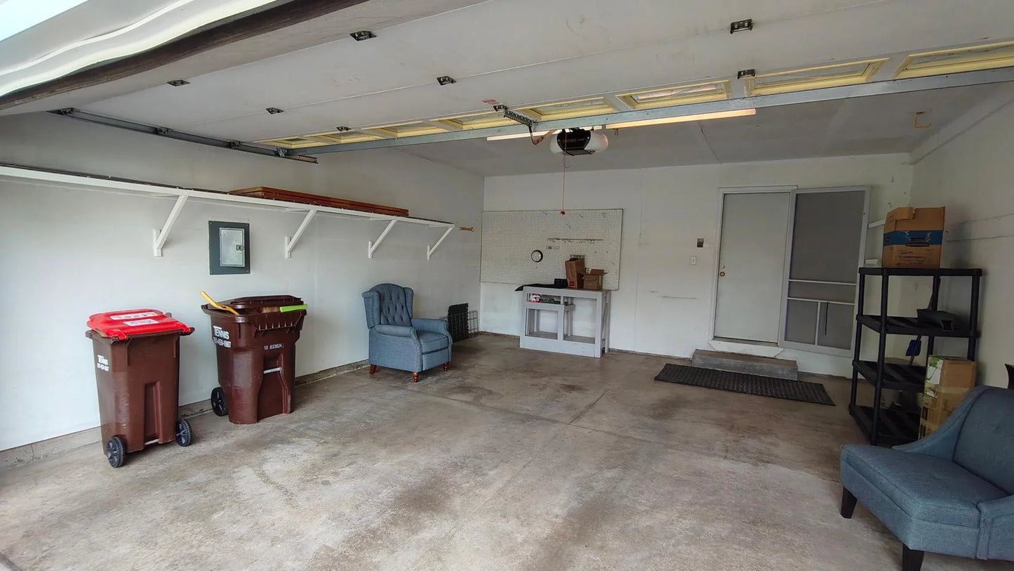 514 Deer Ridge Lane, Maplewood, MN 55119