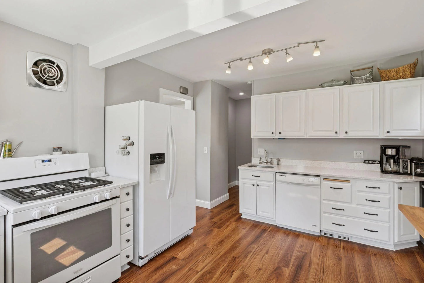 2547 Lincoln Street, Minneapolis, MN 55418