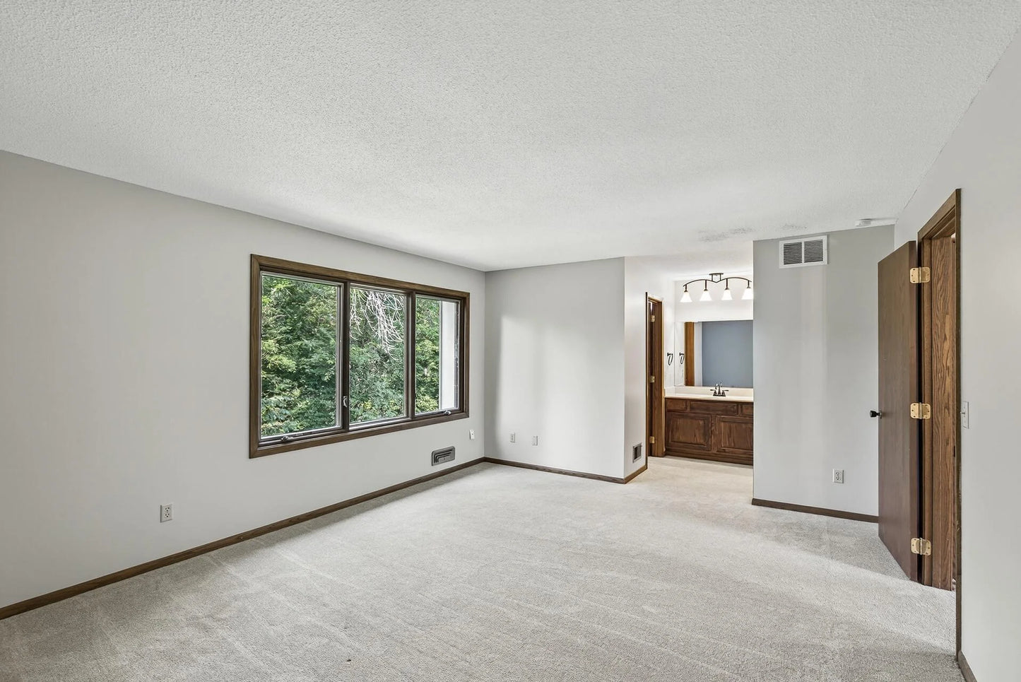 10306 Berkshire Road, Bloomington, MN 55437