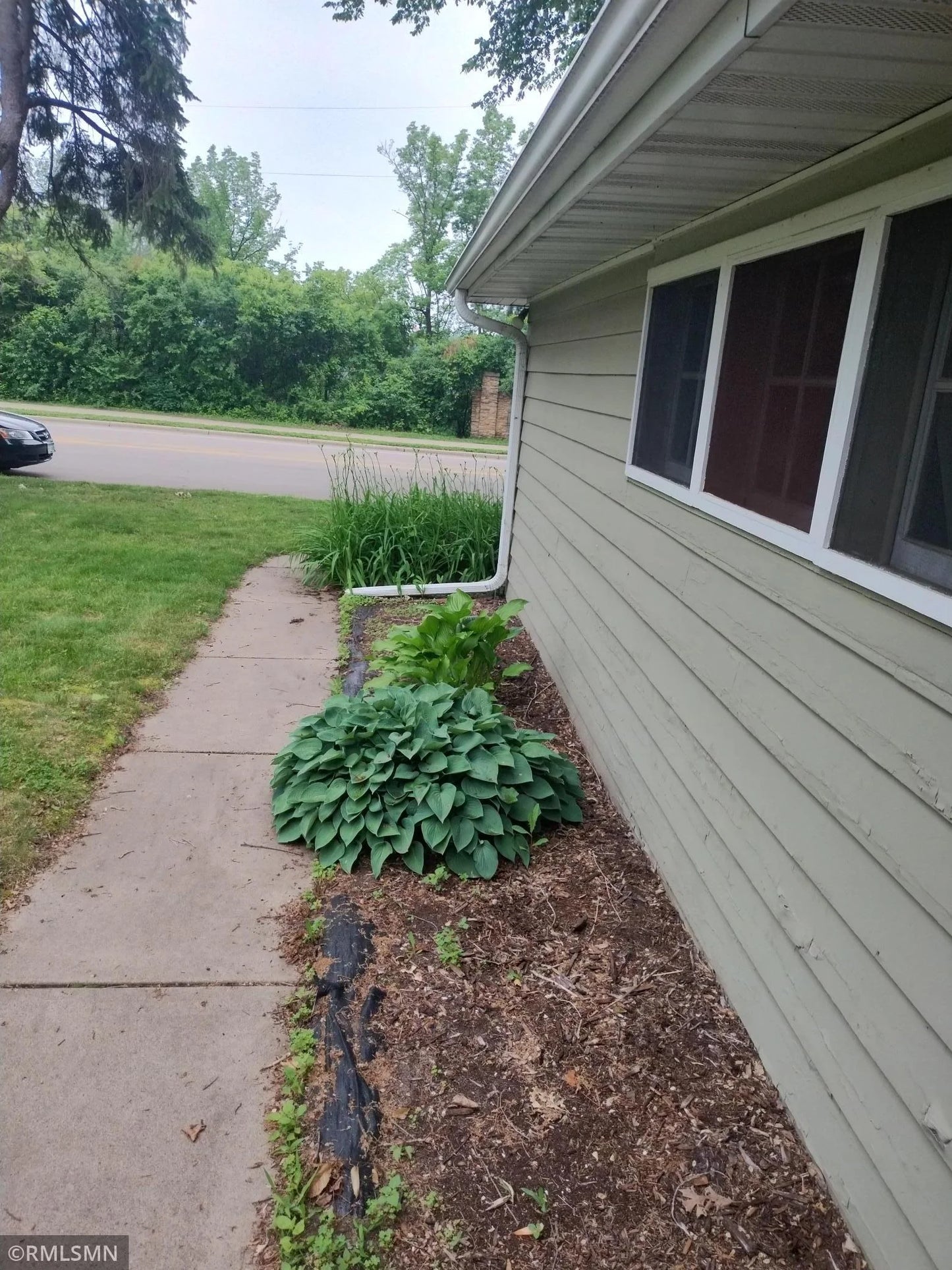 1872 Mississippi River Boulevard, Saint Paul, MN 55116