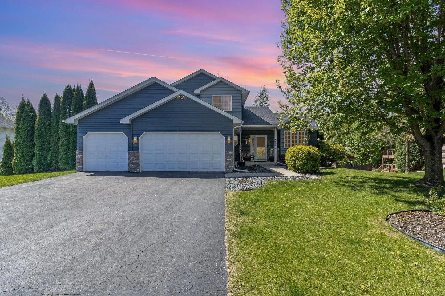 6609 210th Lane, Forest Lake, MN 55025